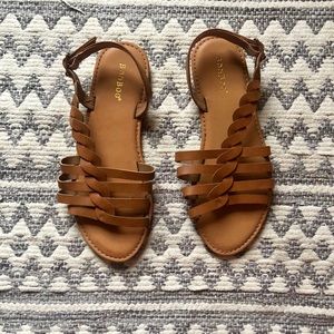 NEVER WORN brown sandals